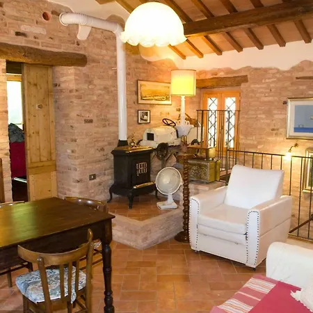 Сasa de vacaciones La Cappellania Montegiorgio