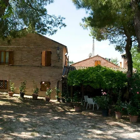 Сasa de vacaciones La Cappellania Montegiorgio